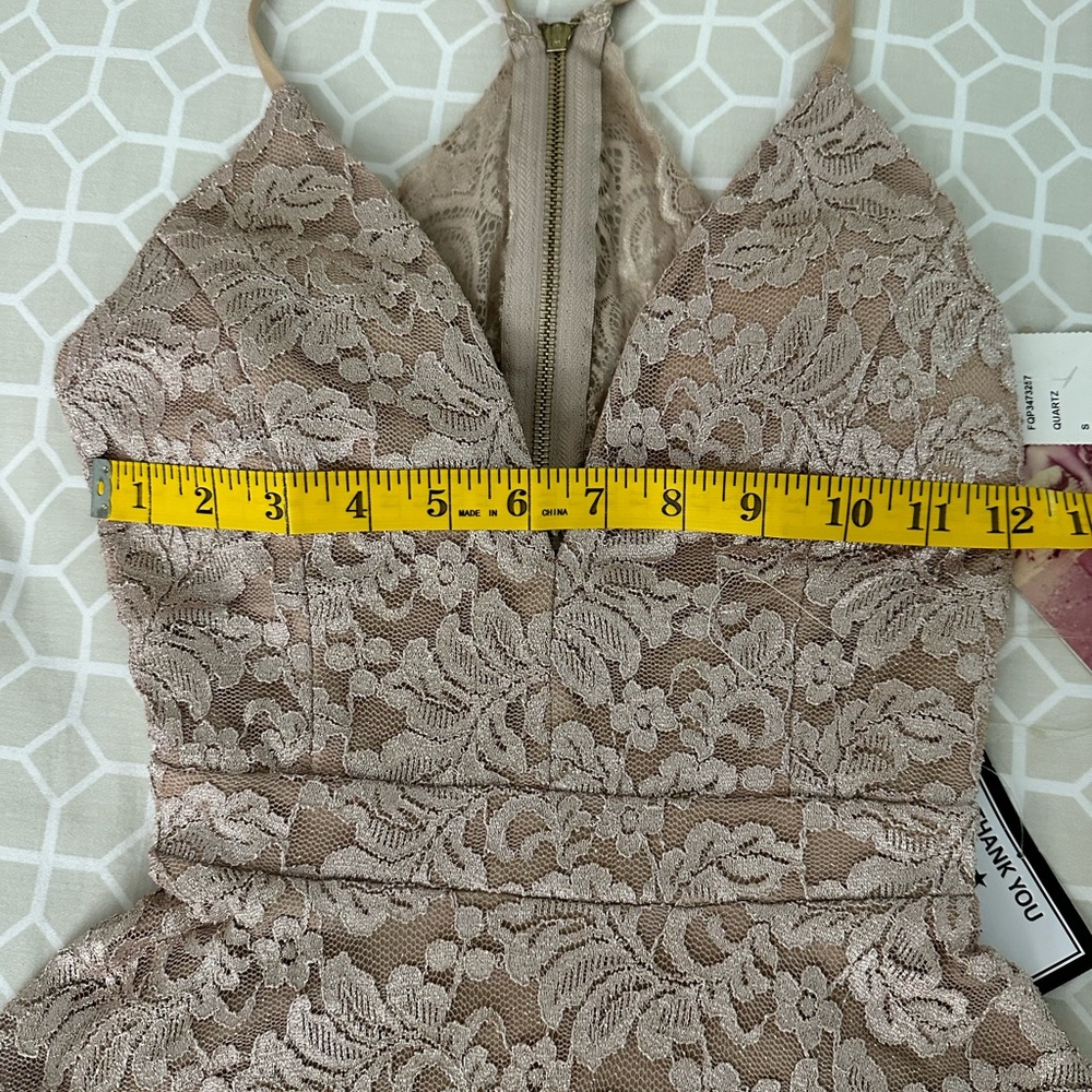 Emerald Sundae by Macy’s khaki lace shimmer mini dress with zip up back NWT - Picture 15 of 17